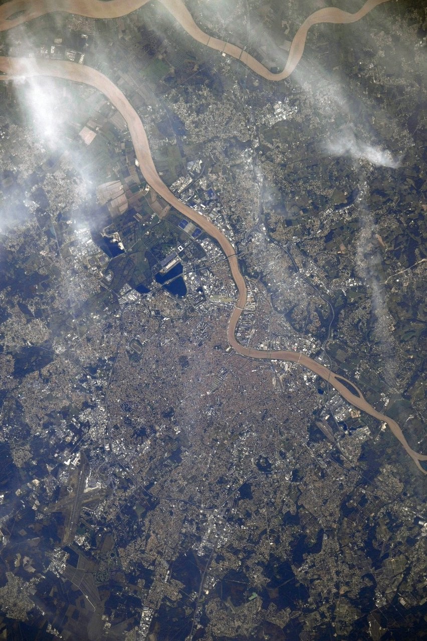 [:ja]【宇宙からの地球絶景】No.1425: ボルドー🇫🇷[:]