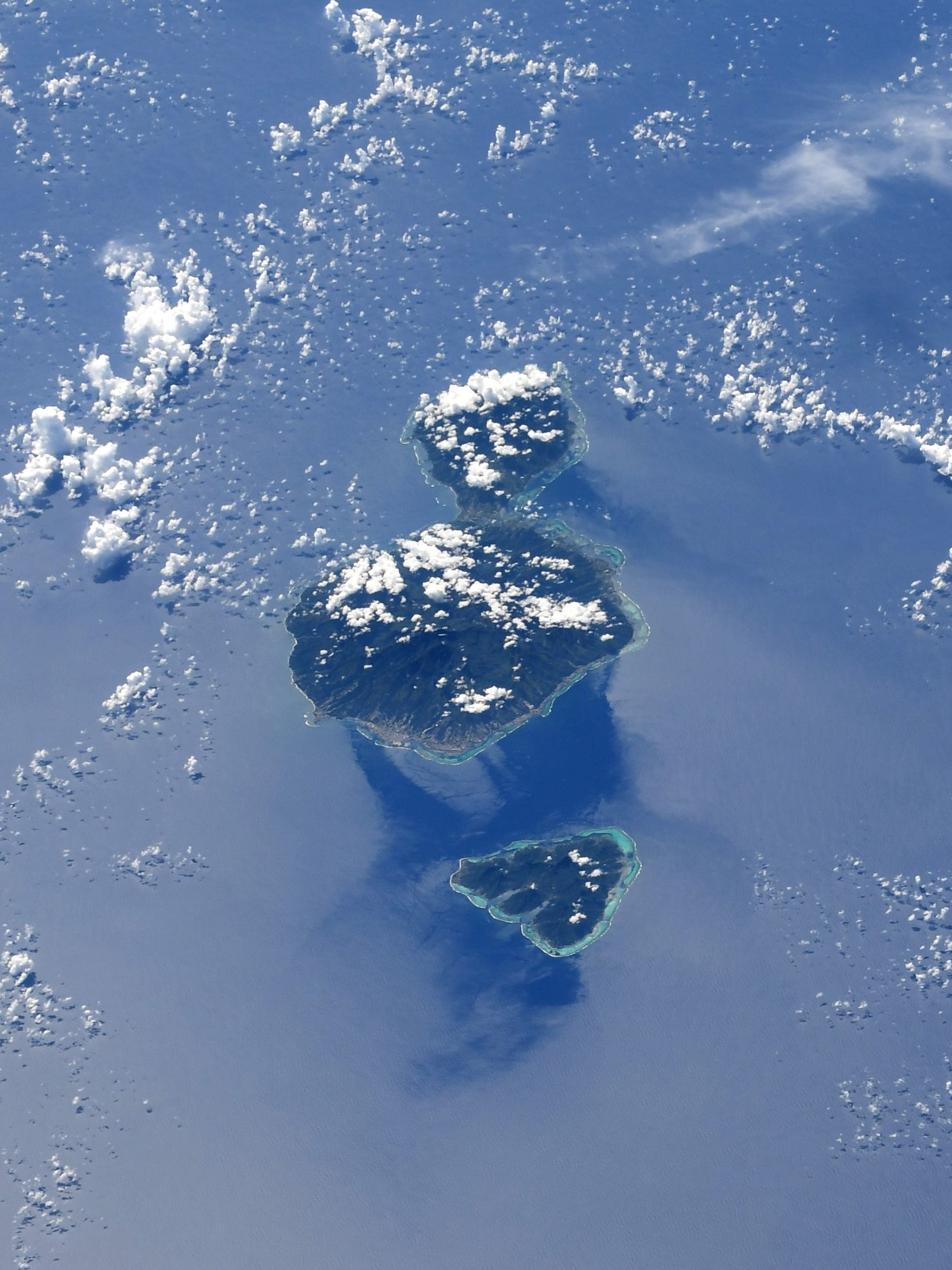 [:ja]【宇宙からの地球絶景】No.1492: タヒチ🇵🇫[:]