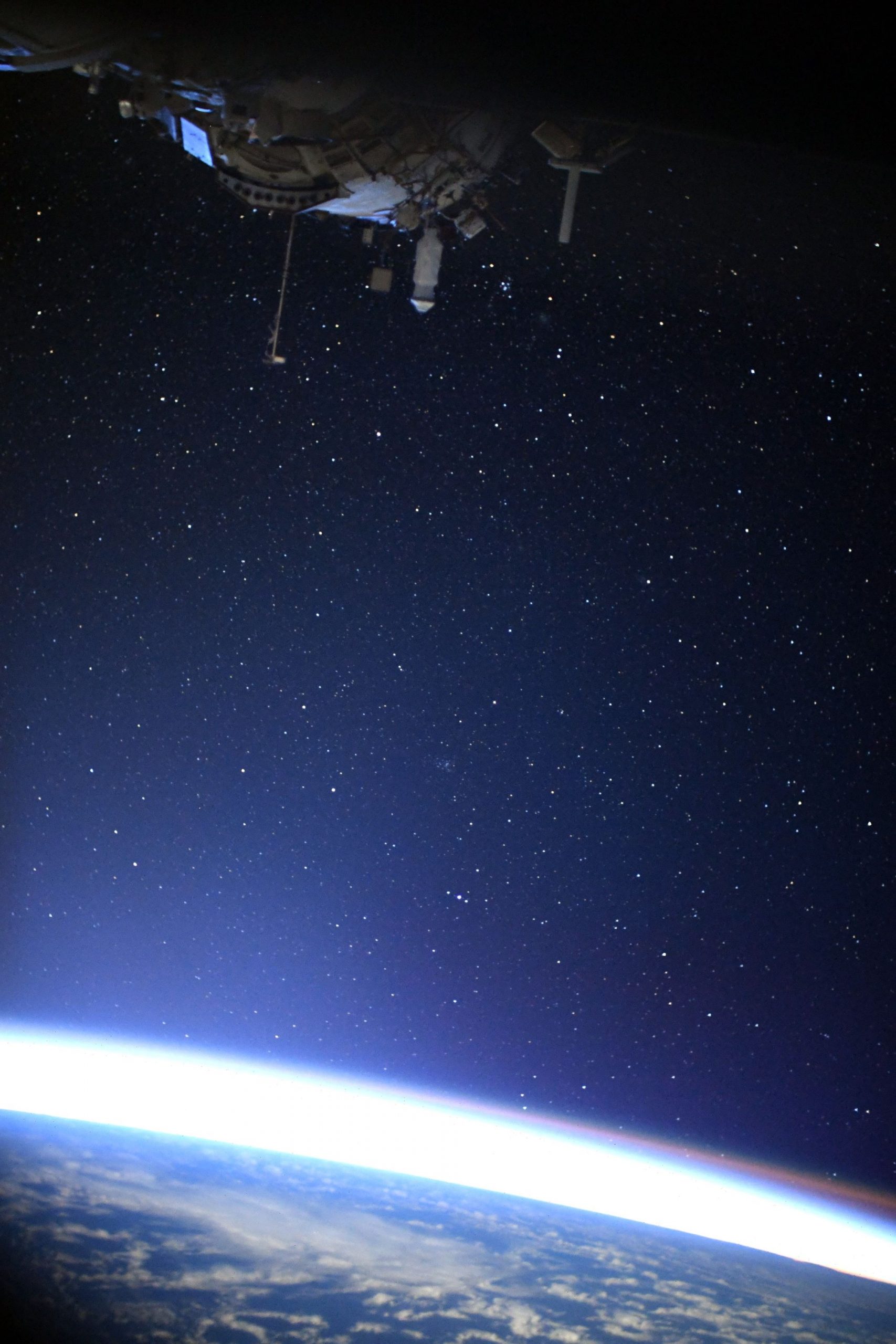 [:ja]【宇宙からの地球絶景】No.1507: 夜明け前[:]
