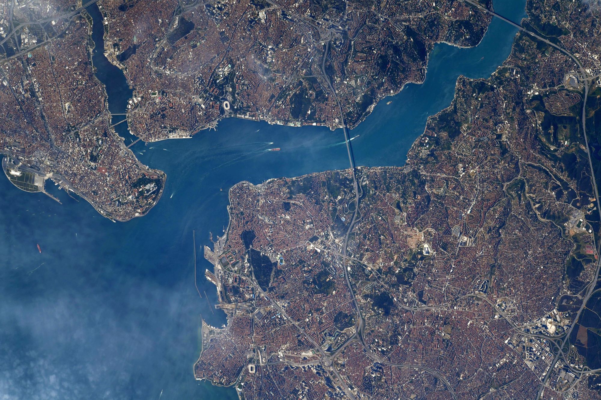 [:ja]【宇宙からの地球絶景】No.1604: イスタンブール🇹🇷[:]