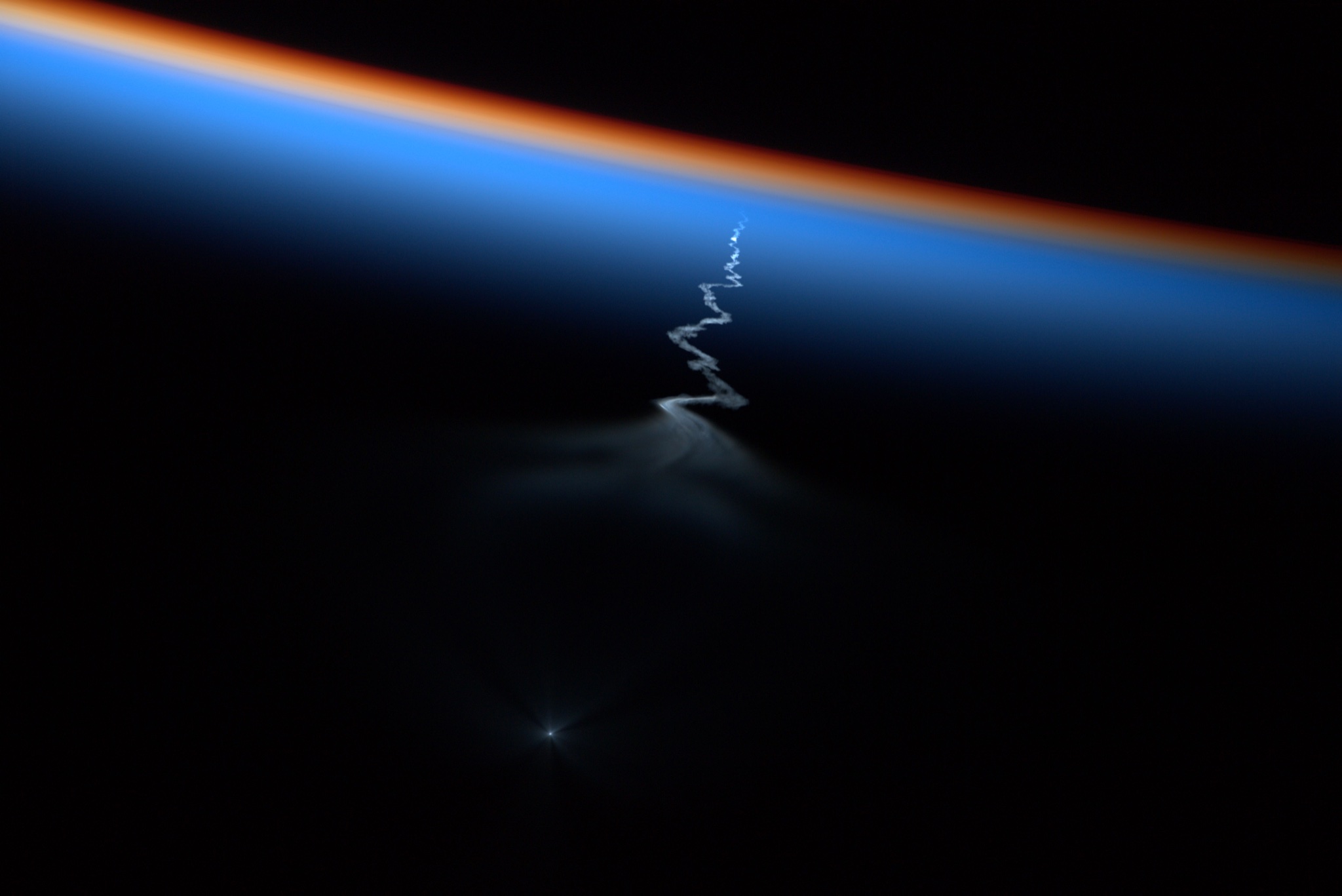 [:ja]【宇宙からの地球絶景】No.1643: ソユーズの打ち上げ[:]