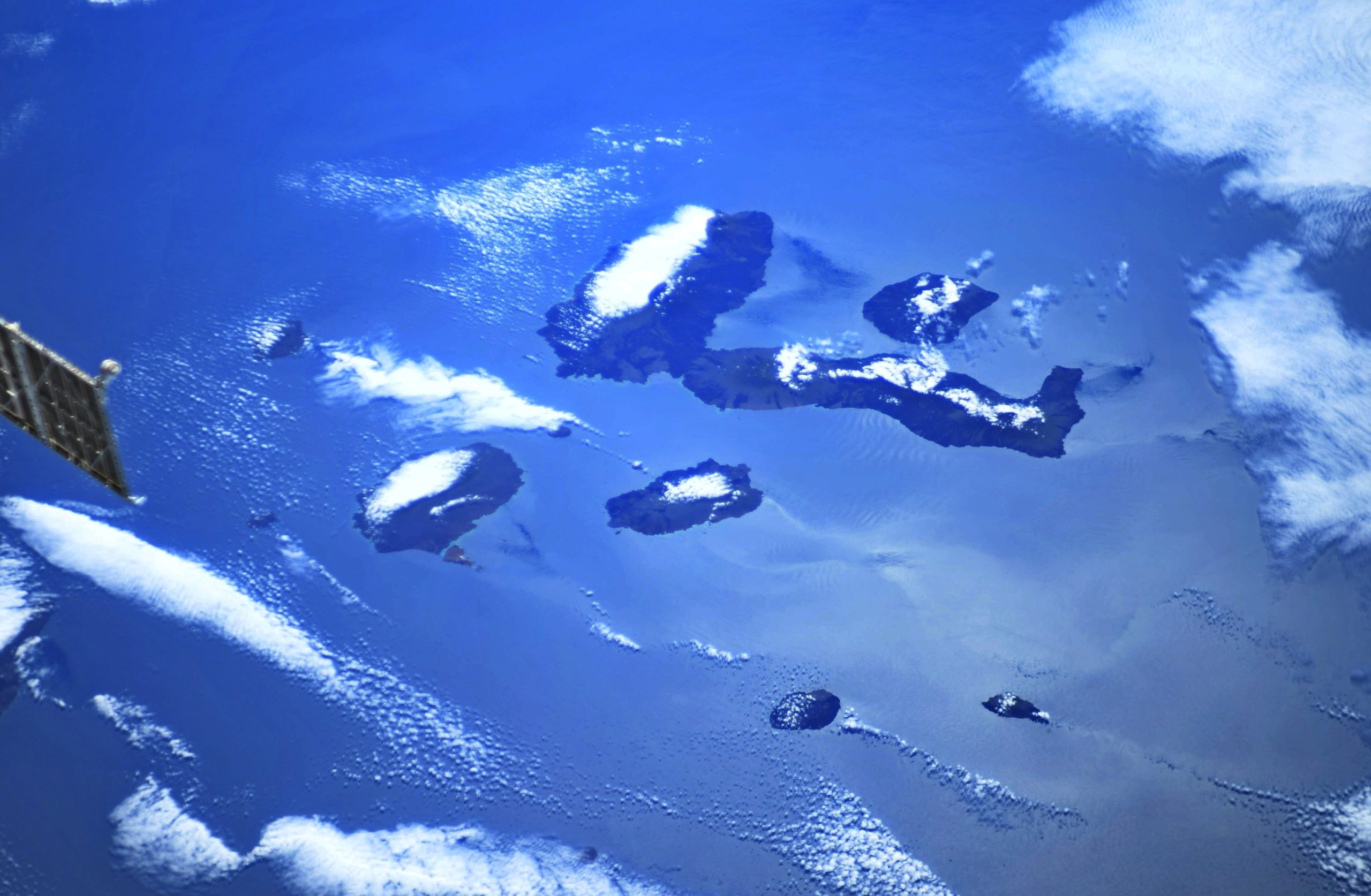 [:ja]【宇宙からの地球絶景】No.1688: ガラパゴス諸島🇪🇨[:]