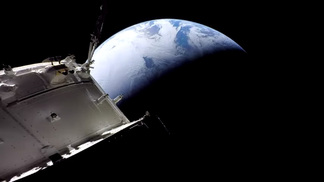 [:ja]【宇宙からの地球絶景】No.1707: オリオンからの地球[:]