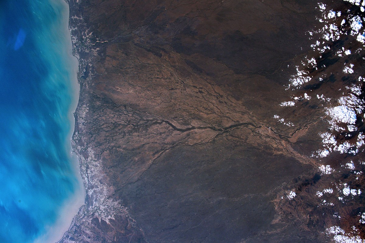 [:ja]【宇宙からの地球絶景】No.1763: ギルバート川🇦🇺[:]