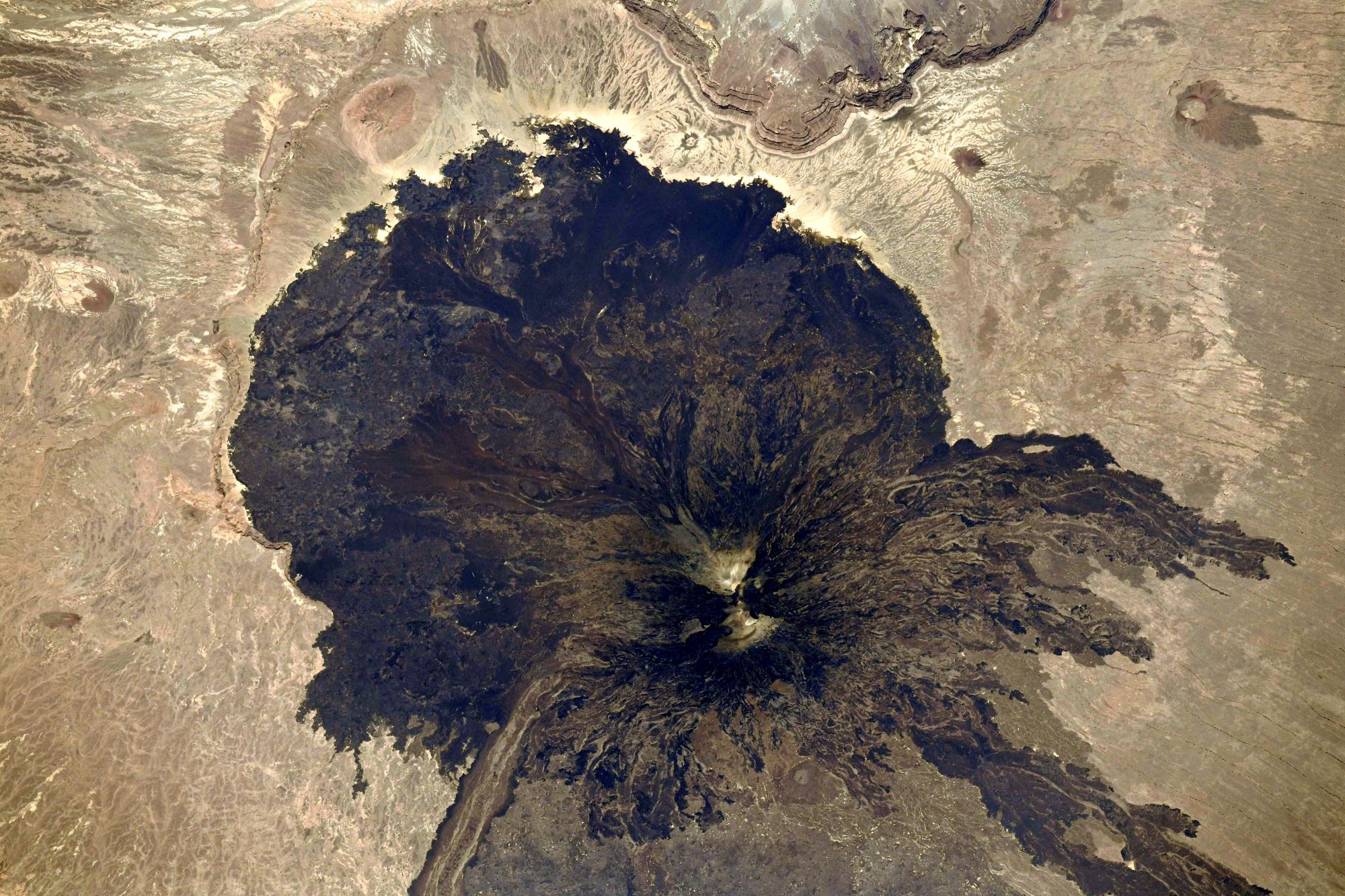 【地球を俯瞰する】No.2084: チャドのトゥシデ山🇹🇩 【地球を俯瞰する】No.2084: チャドのトゥシデ山🇹🇩