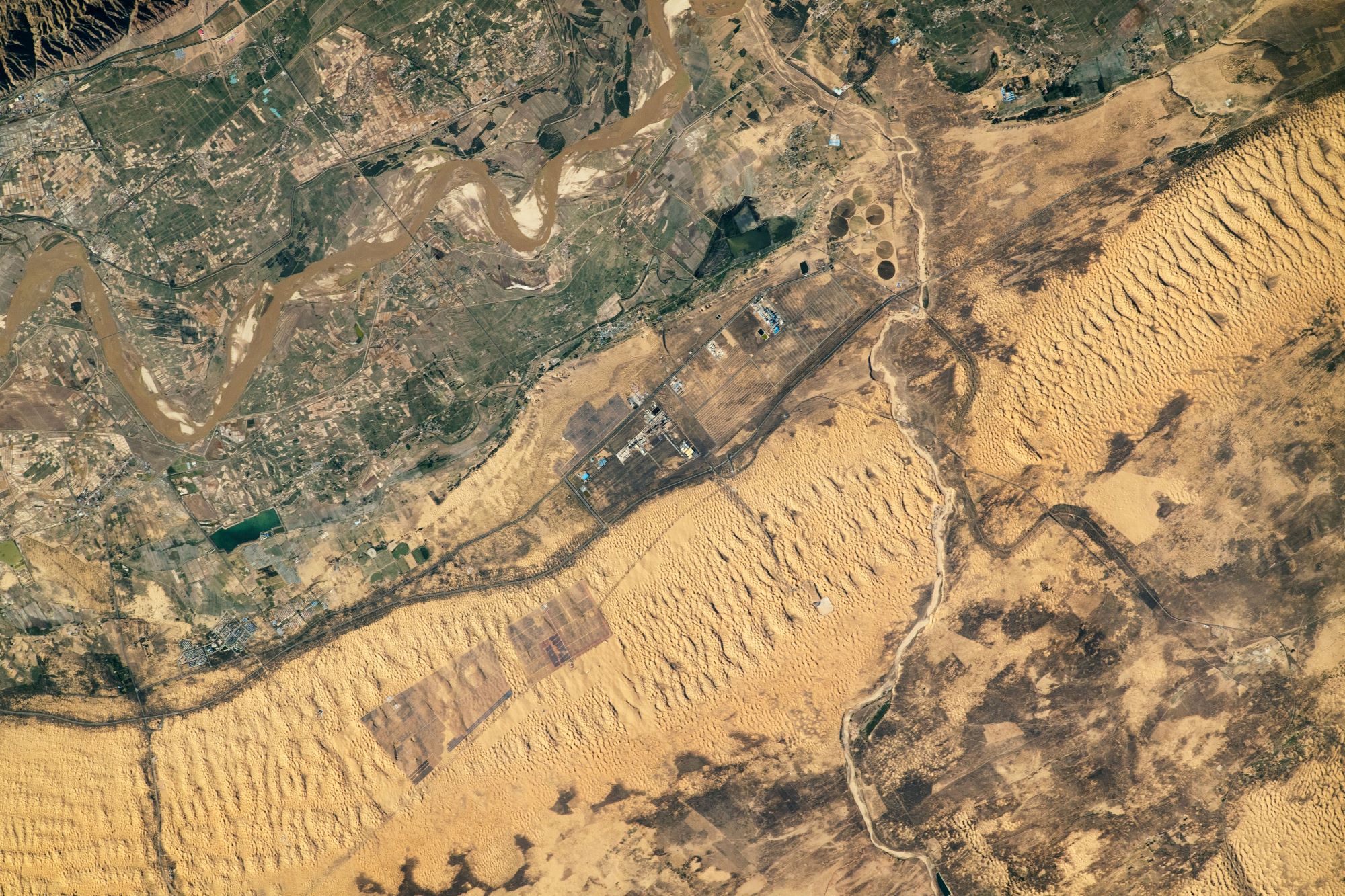 【地球を俯瞰する】No.2095: 黄河🇨🇳 【地球を俯瞰する】No.2095: 黄河🇨🇳