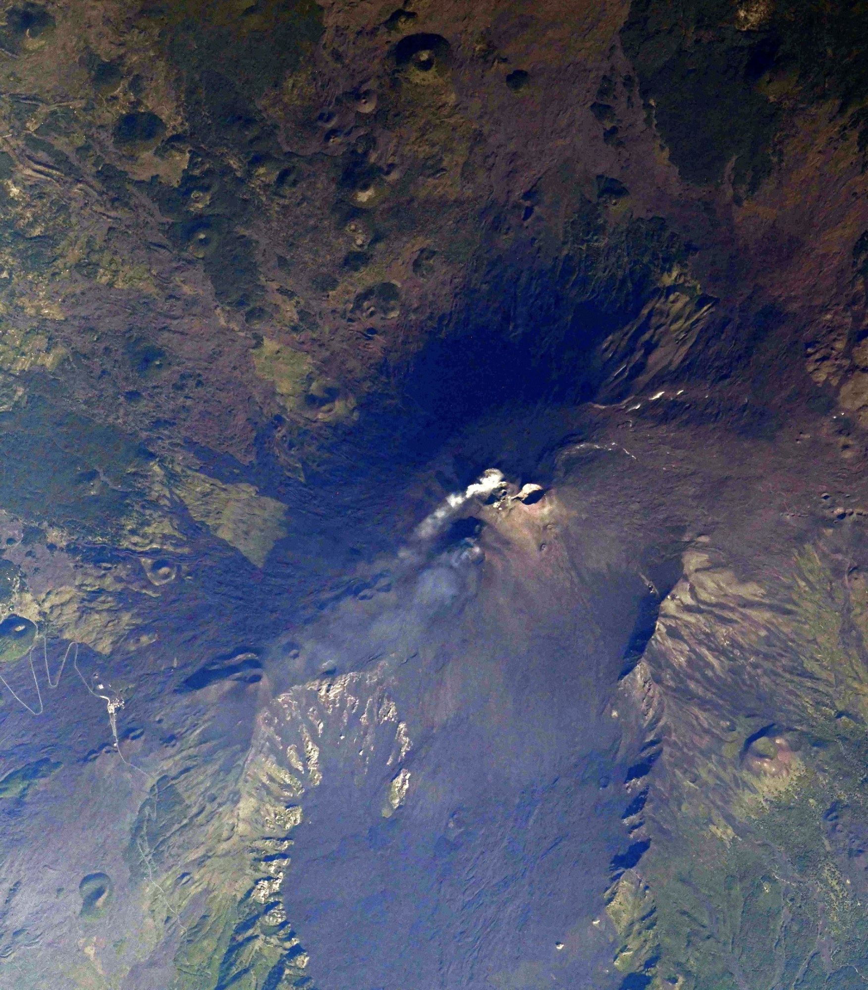 【地球を俯瞰する】No.2117: エトナ山🇮🇹 【地球を俯瞰する】No.2117: エトナ山🇮🇹