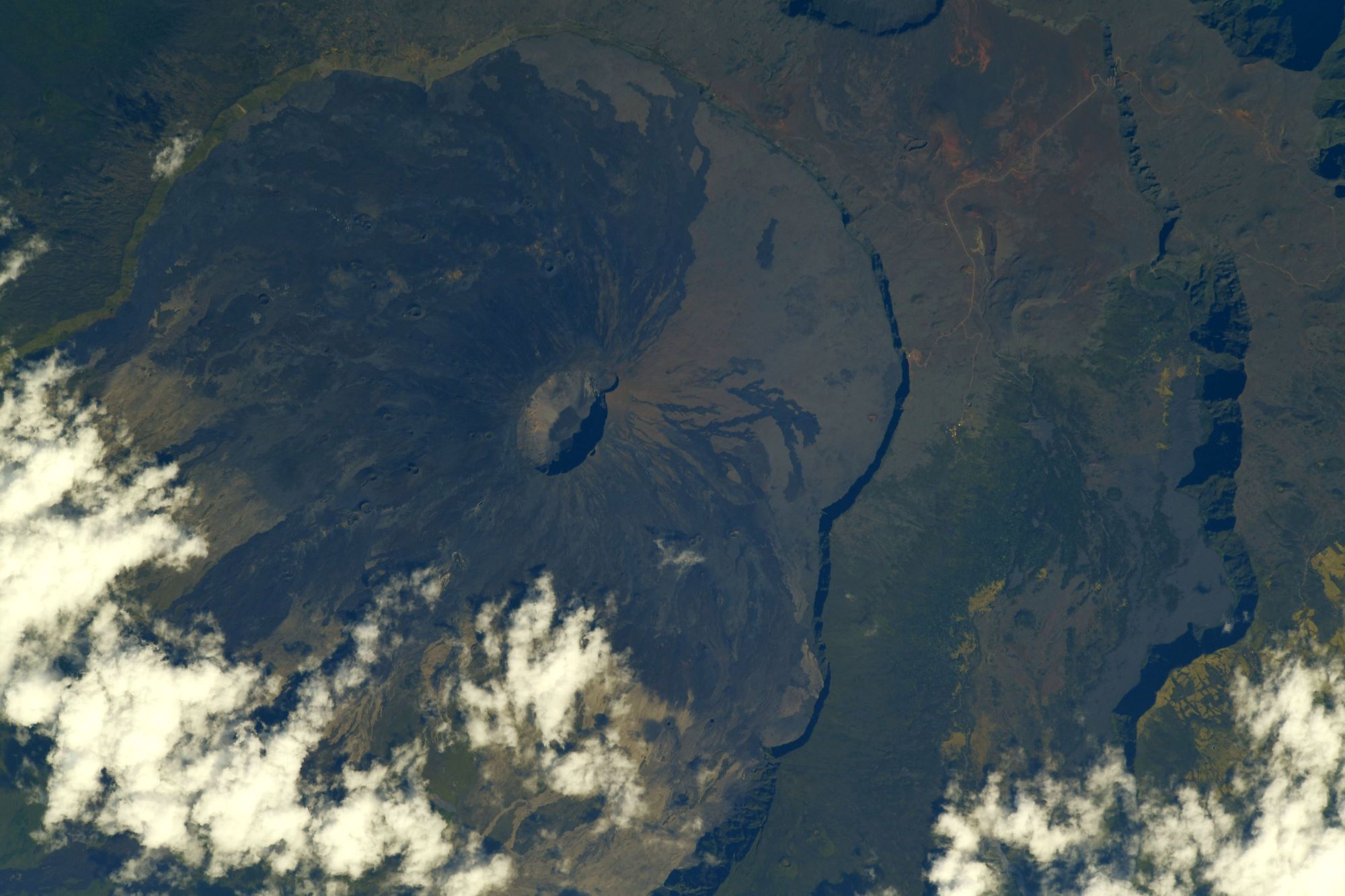 [Overview the Earth] No.2125: Piton de la Fournaise of the Réunion Island