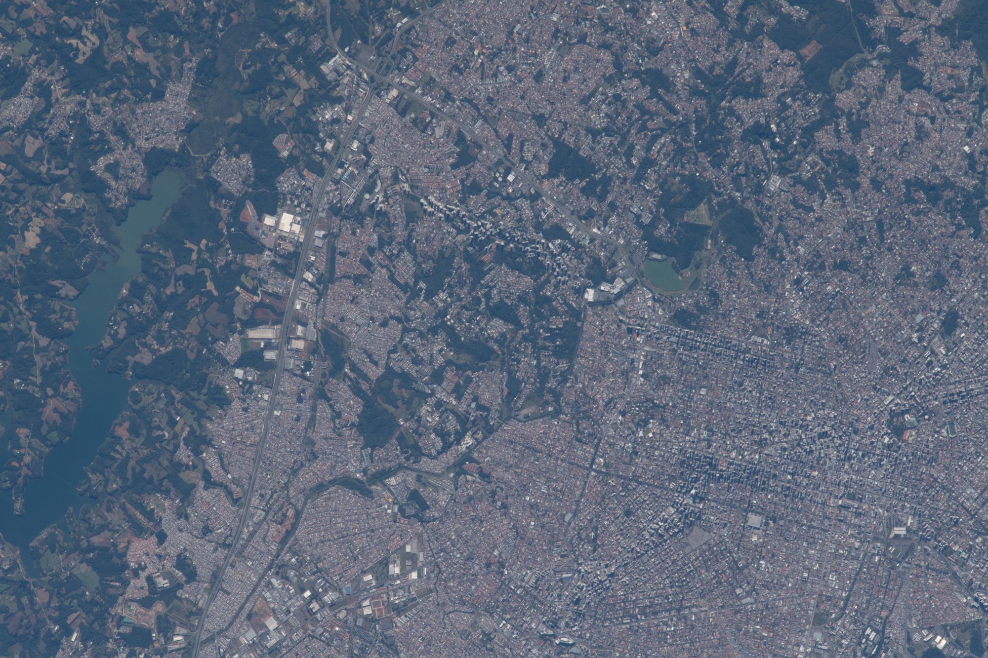 【地球を俯瞰する】No.2380: クリチバ🇧🇷 【地球を俯瞰する】No.2380: クリチバ🇧🇷