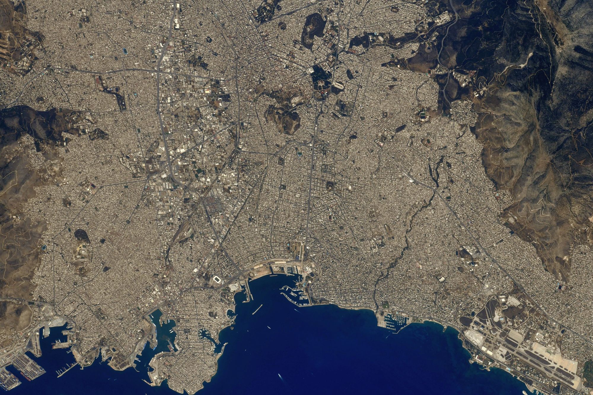 【地球を俯瞰する】No.2377: アテネ🇬🇷 【地球を俯瞰する】No.2377: アテネ🇬🇷