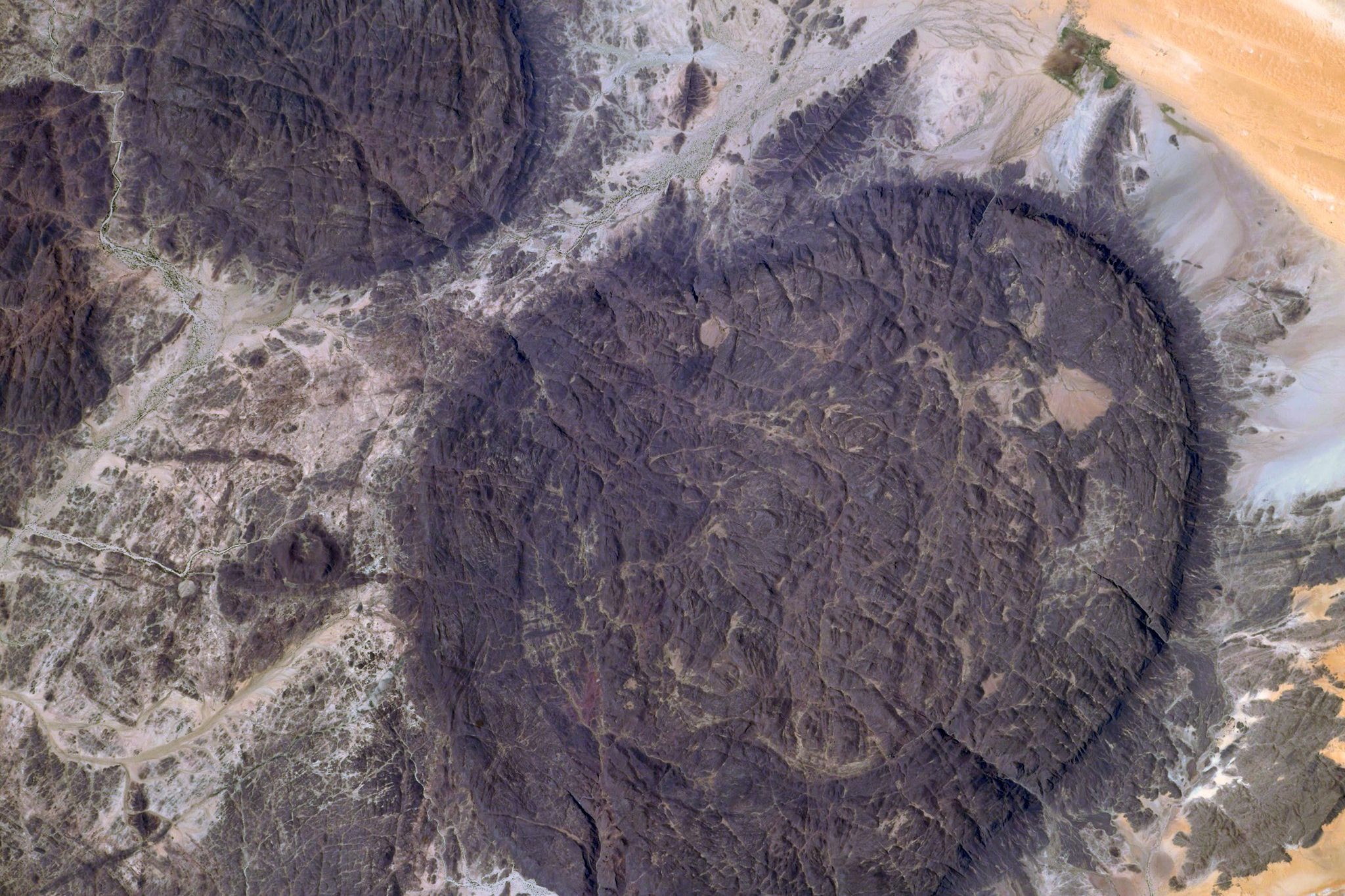 【地球を俯瞰する】No.2424: ニジェールのアイル山地🇳🇪 【地球を俯瞰する】No.2424: ニジェールのアイル山地🇳🇪