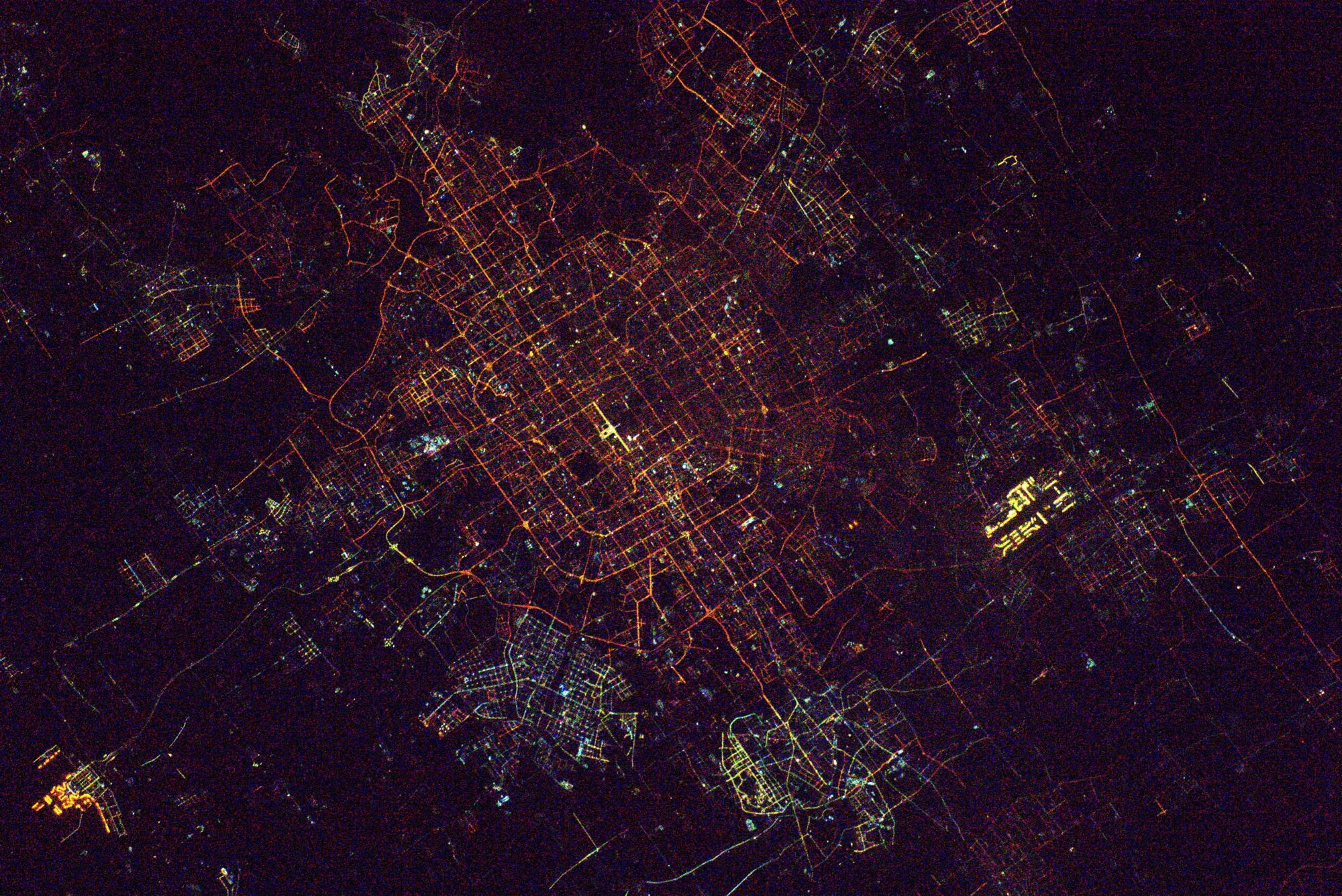 【地球を俯瞰する】No.2471: 夜の北京🇨🇳 【地球を俯瞰する】No.2471: 夜の北京🇨🇳