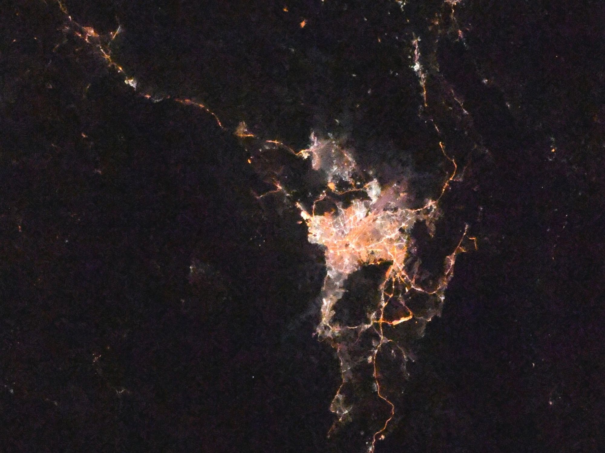 【地球を俯瞰する】No.2461: 夜のアテネ🇬🇷 【地球を俯瞰する】No.2461: 夜のアテネ🇬🇷