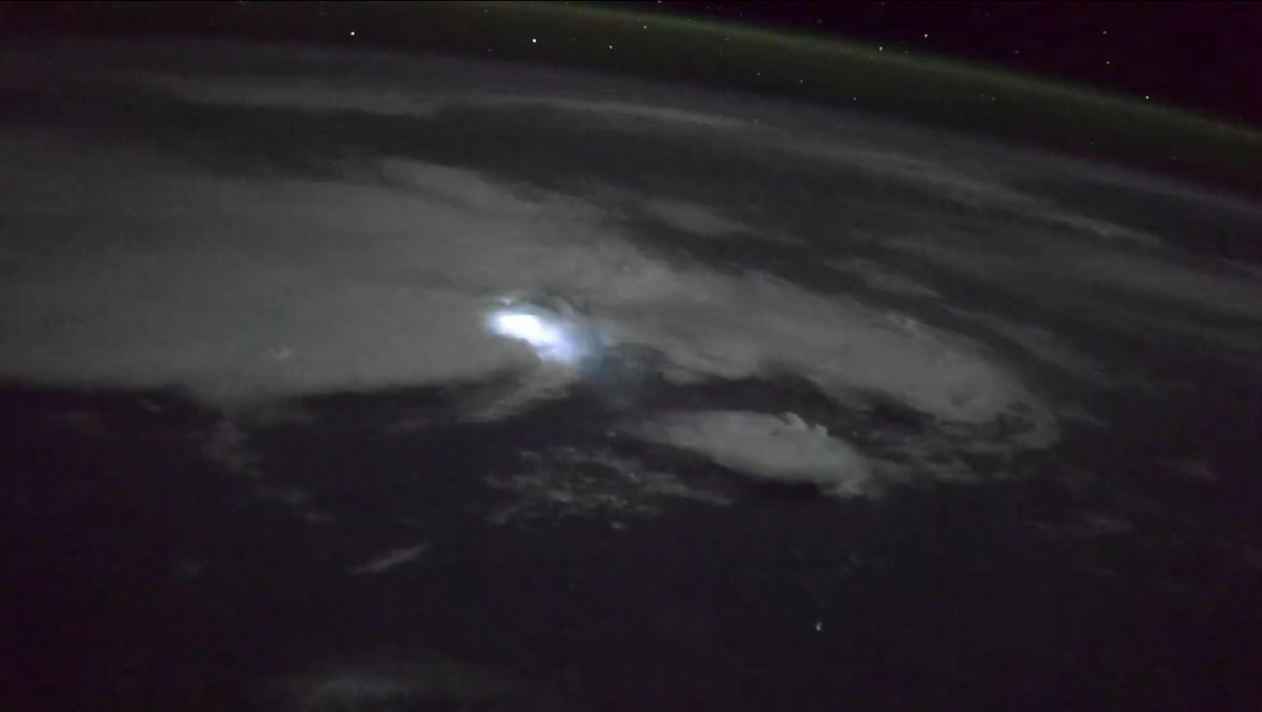 【地球を俯瞰する】【動画】No.2475: 雷(稲妻) 【地球を俯瞰する】【動画】No.2475: 雷(稲妻)